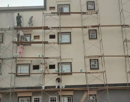 عمل جديد لـ لدهانات الداخليه والخارجيه 